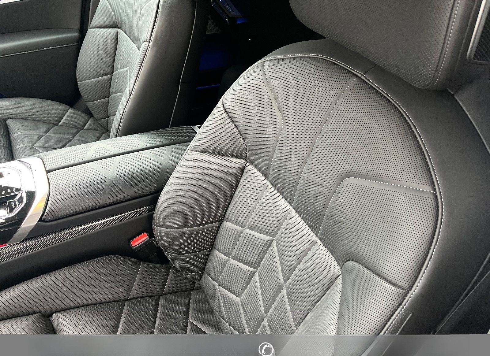 BMW i7 xDr. 60 *M SPORT PRO*LOUNGE SEAT*FOND ENT*SKY foto 19