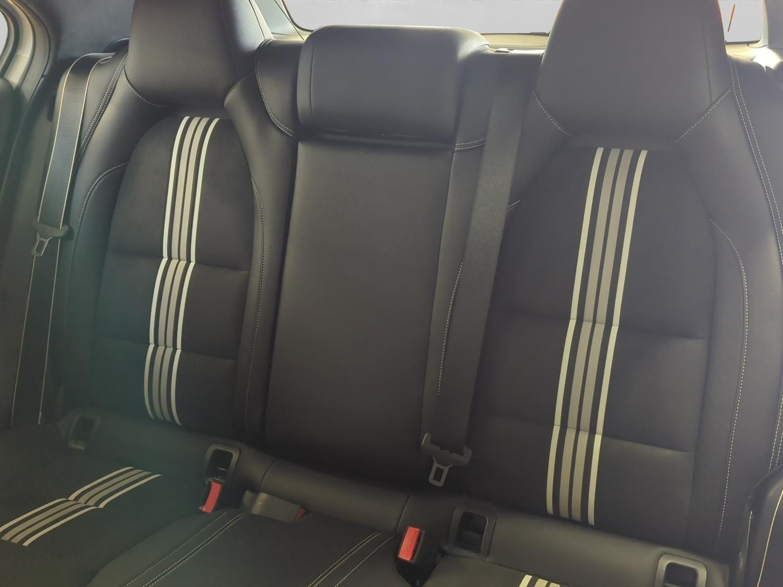 Mercedes-Benz A 200 AMG-LINE TEIL-LEDER+NAVI+BLUETOOTH+SITZHEI foto 13