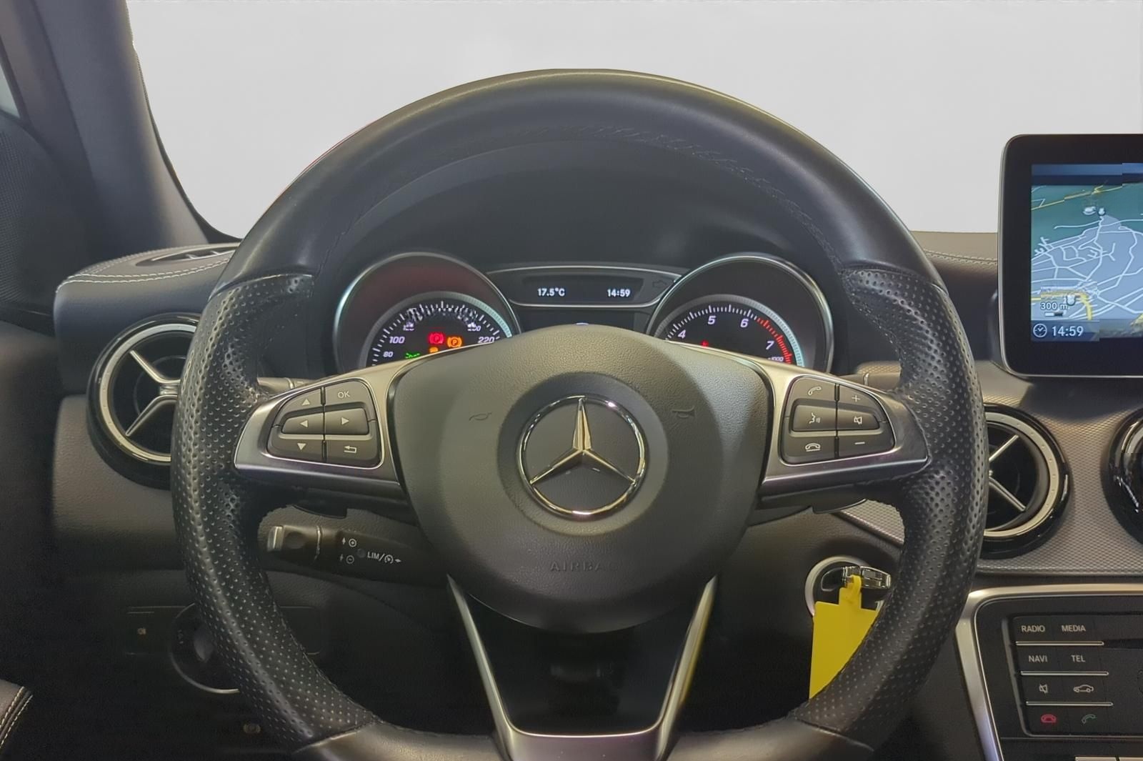 Mercedes-Benz A 200 AMG-LINE TEIL-LEDER+NAVI+BLUETOOTH+SITZHEI foto 10