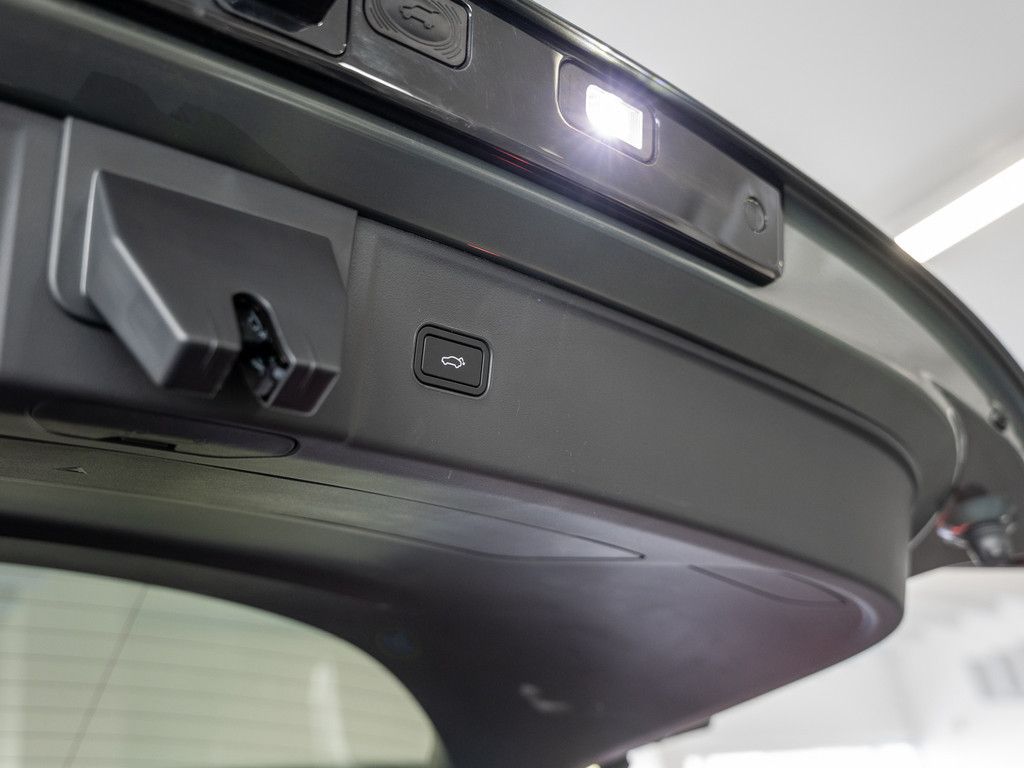 Lynk&Co 08 More ACC SITZBELÜFTUNG PANO MATRIX-LED 360° foto 8