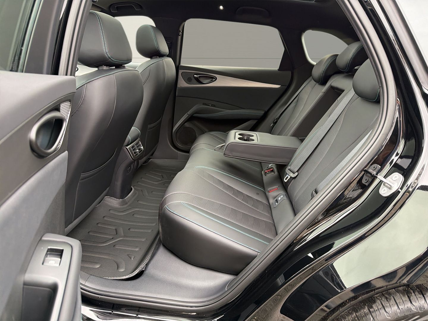 BYD Seal 6 DM-i Touring Comfort+Pano+ACC+360Kam+Sitz foto 11