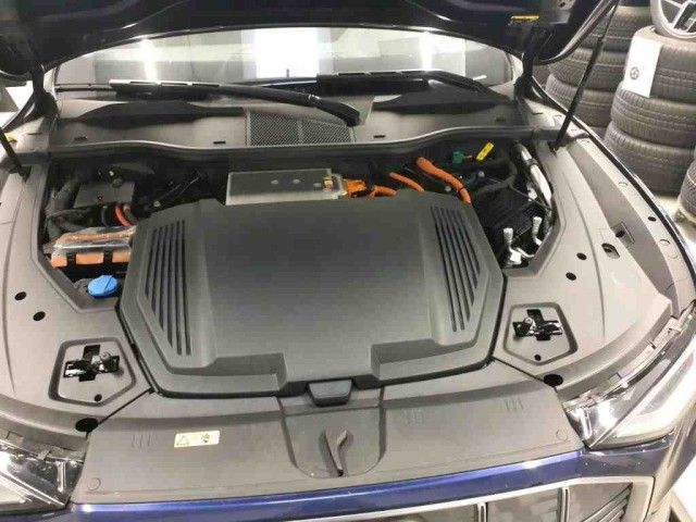 Audi e-tron Sportback S quattro 8fach+PANO+MATRX+AHK foto 17