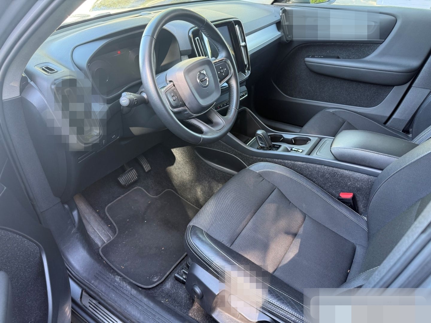 Volvo XC40 Momentum 2WD AHK/CAM/PDC/NAVI/LED foto 4