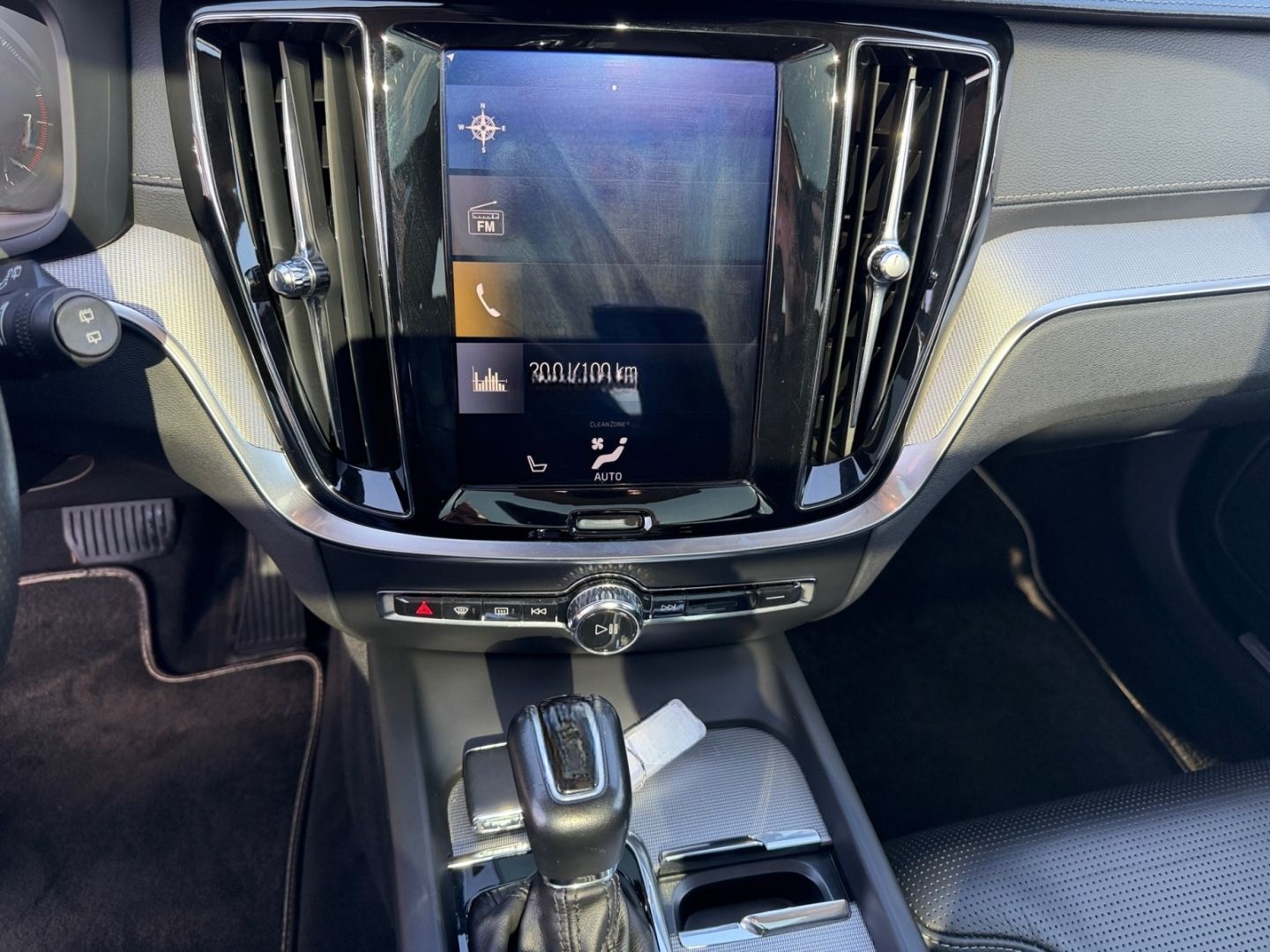 Volvo V60 Kombi Inscription AWD T6 EU6d-T HUD StandHZG foto 15