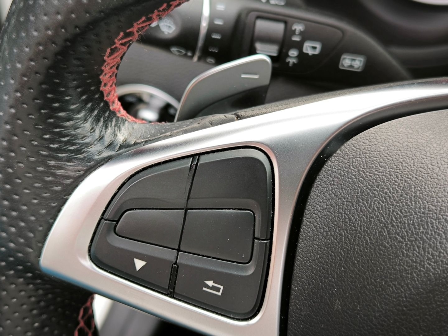 Mercedes-Benz B 200 7G-DCT AMG-LINE AHK PANORAMA LED STANDHZG. foto 20