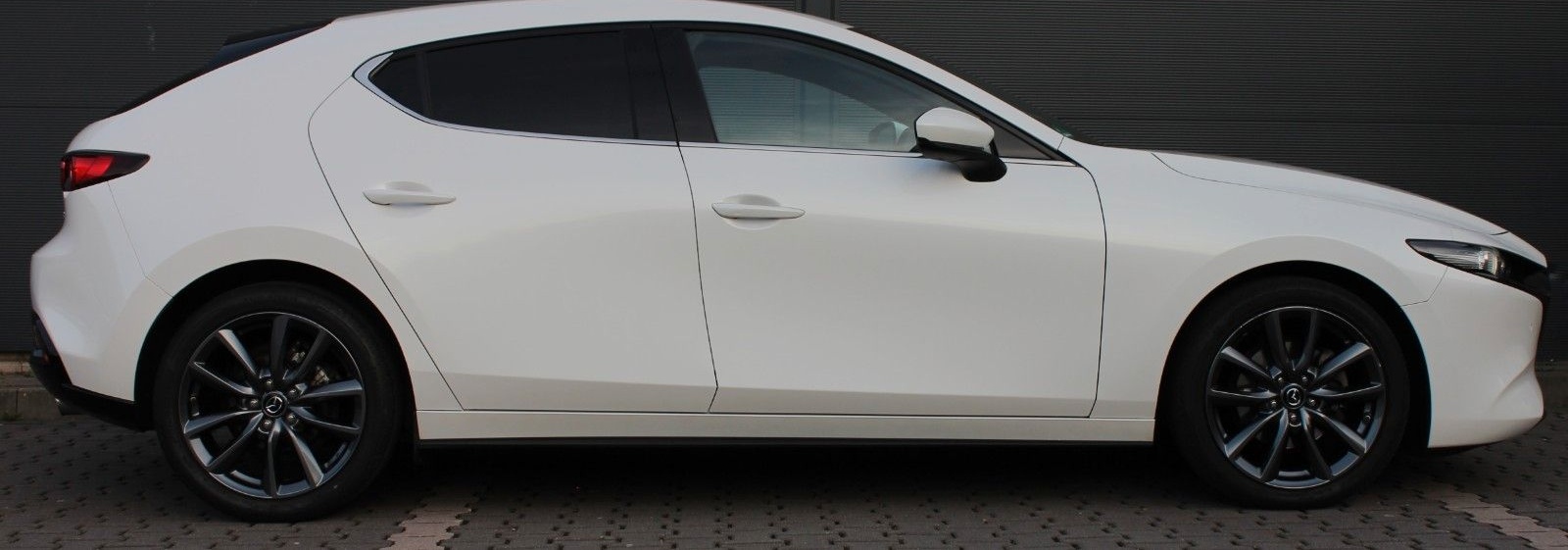 Mazda 3 Limousine*KAMERA*BOSE*HEAD UP*LEDER*8 fach foto 3