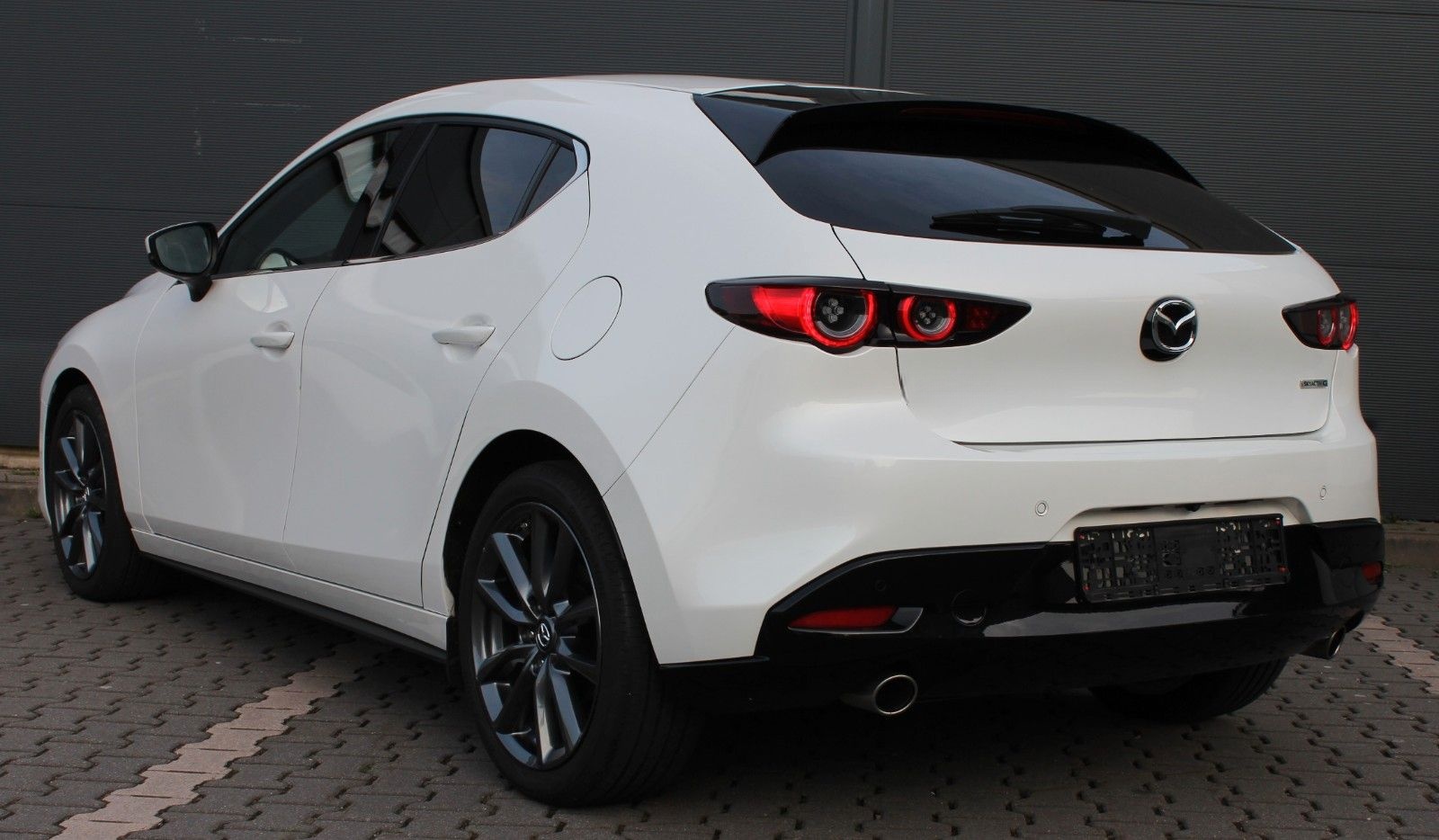 Mazda 3 Limousine*KAMERA*BOSE*HEAD UP*LEDER*8 fach foto 6