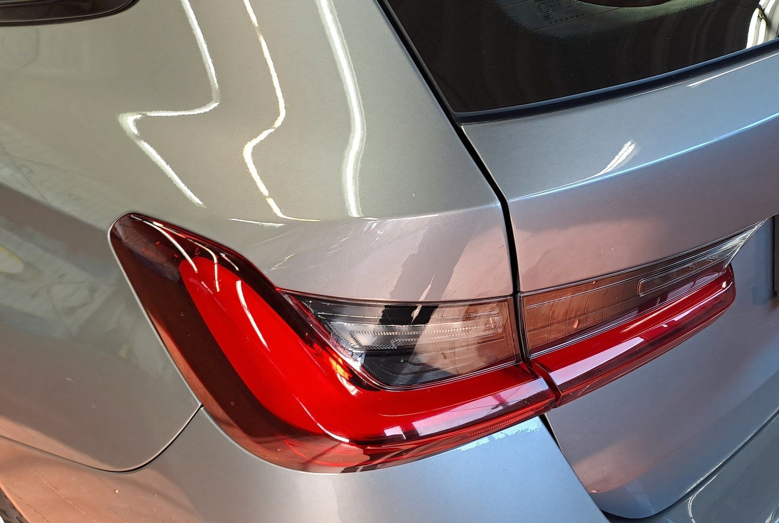 BMW 330e Touring Navi AHK Kamera Pano.Dach foto 11