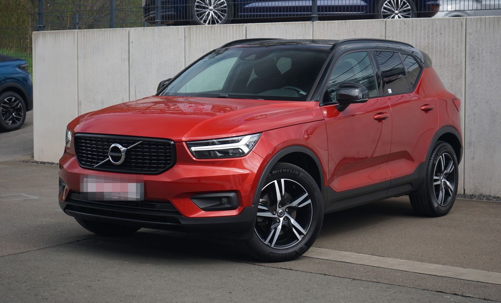 Volvo XC40 T4 R Design LED AHK Kamera Tempomat USB DAB foto 2