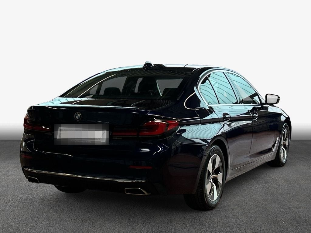 BMW 520d Aut. Luxury Line Harman Kardon foto 2