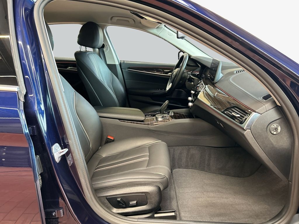 BMW 520d Aut. Luxury Line Harman Kardon foto 14