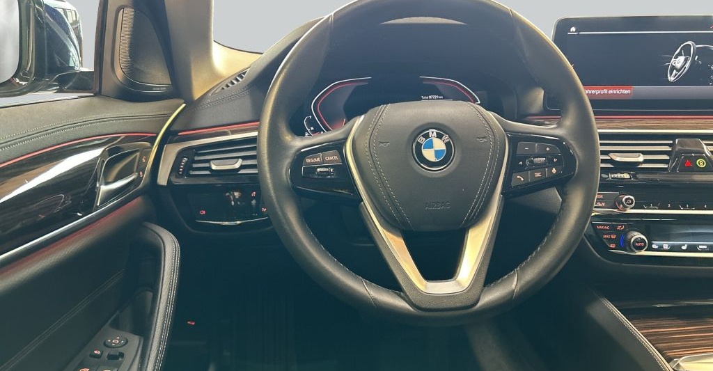BMW 520d Aut. Luxury Line Harman Kardon foto 18