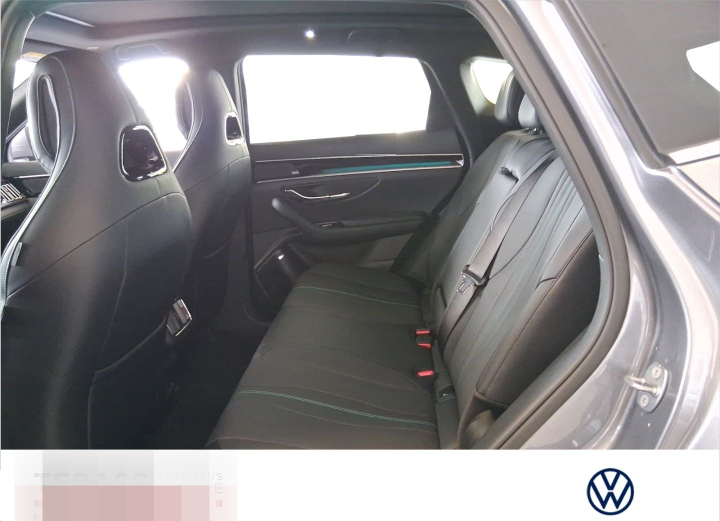 BYD Seal U DM-i Boost SITZHZG LEDER PANO foto 8