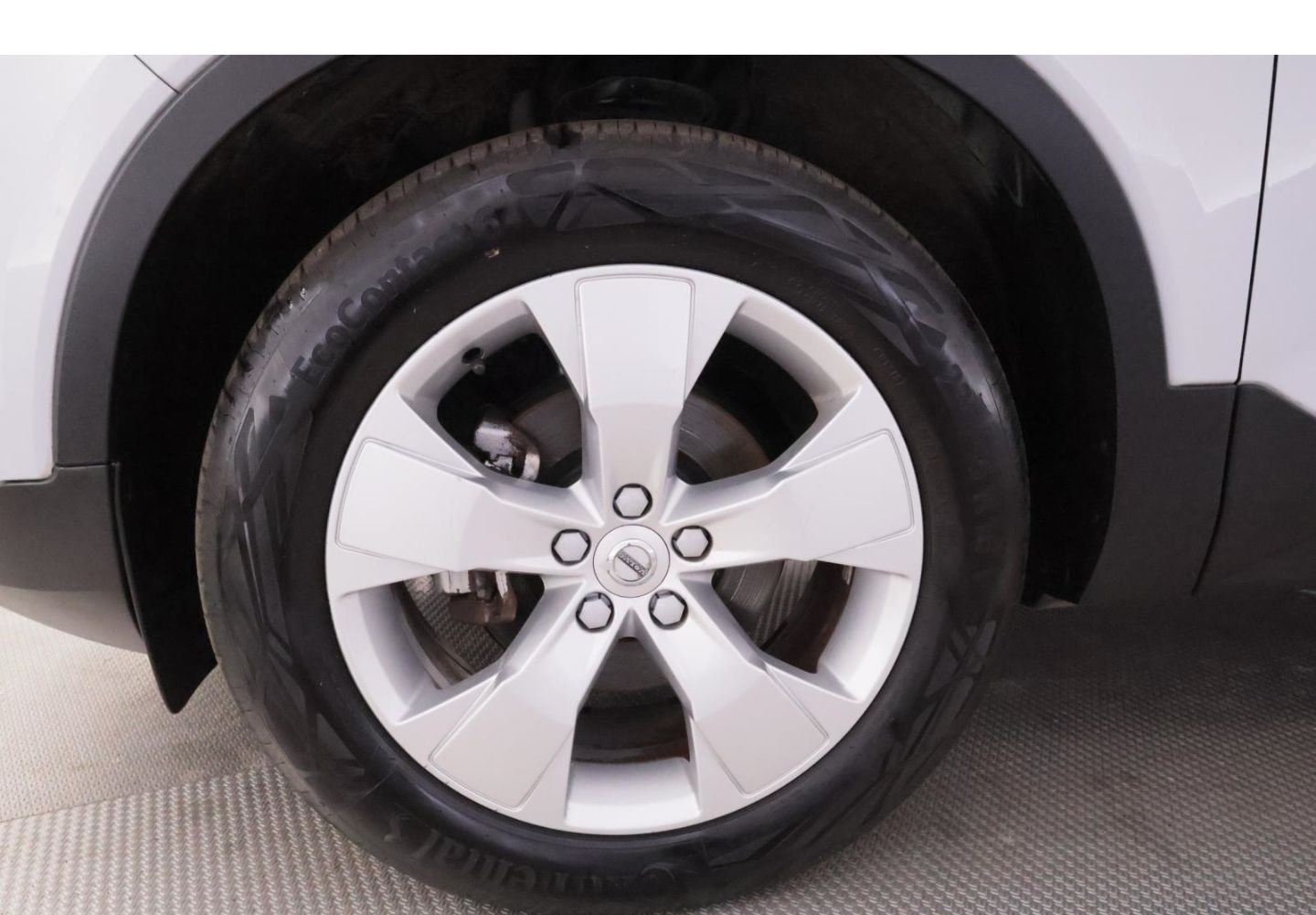 Volvo XC40 D3 Momentum Pro+LED+NAVI+VIRTUAL+PDC foto 14