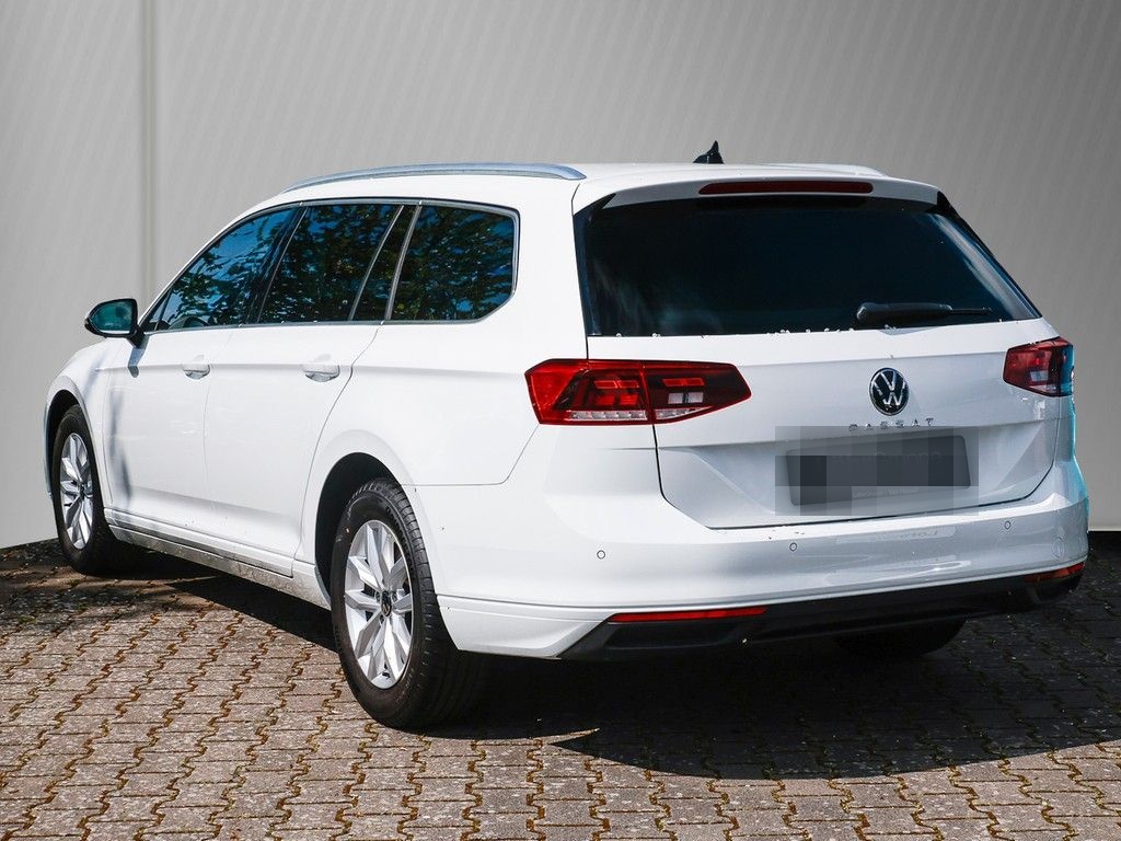 Volkswagen Passat Variant 2.0 TDI DSG Business *LED*Navi*Ap foto 4