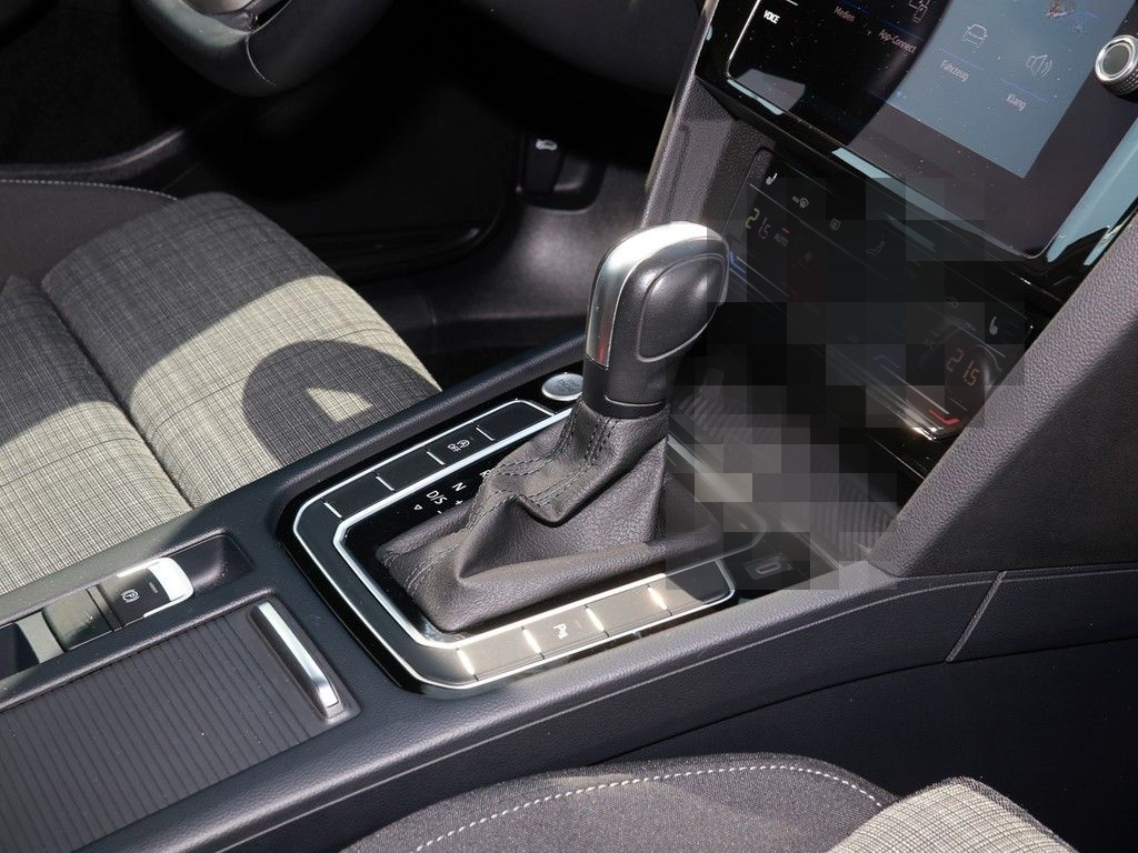 Volkswagen Passat Variant 2.0 TDI DSG Business *LED*Navi*Ap foto 9