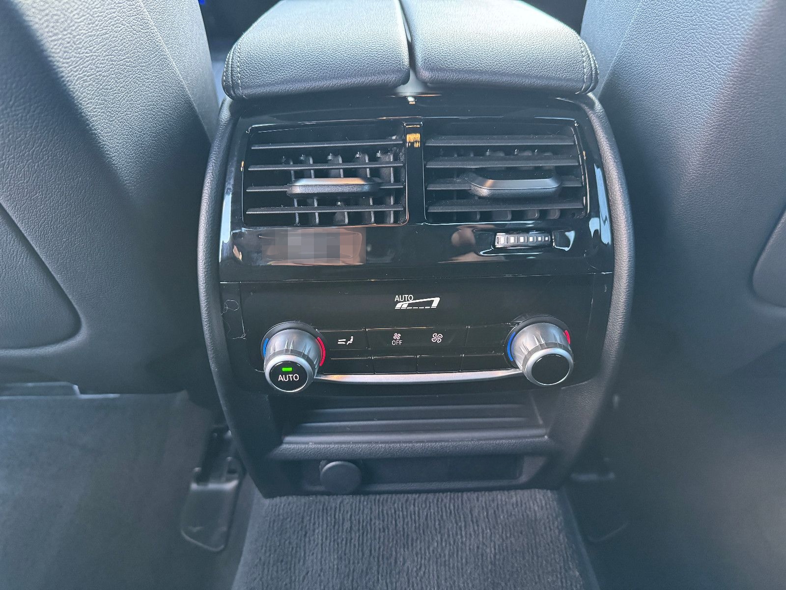 BMW 520 d Aut. AHK/LEDER/LED/NAVI/KAMERA/ALU foto 17