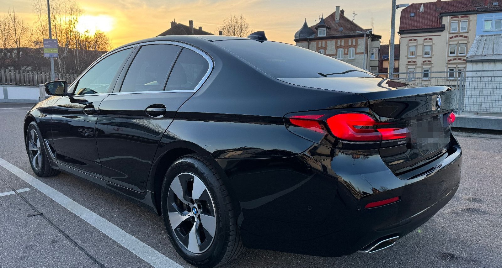 BMW 520 d Aut. AHK/LEDER/LED/NAVI/KAMERA/ALU foto 7