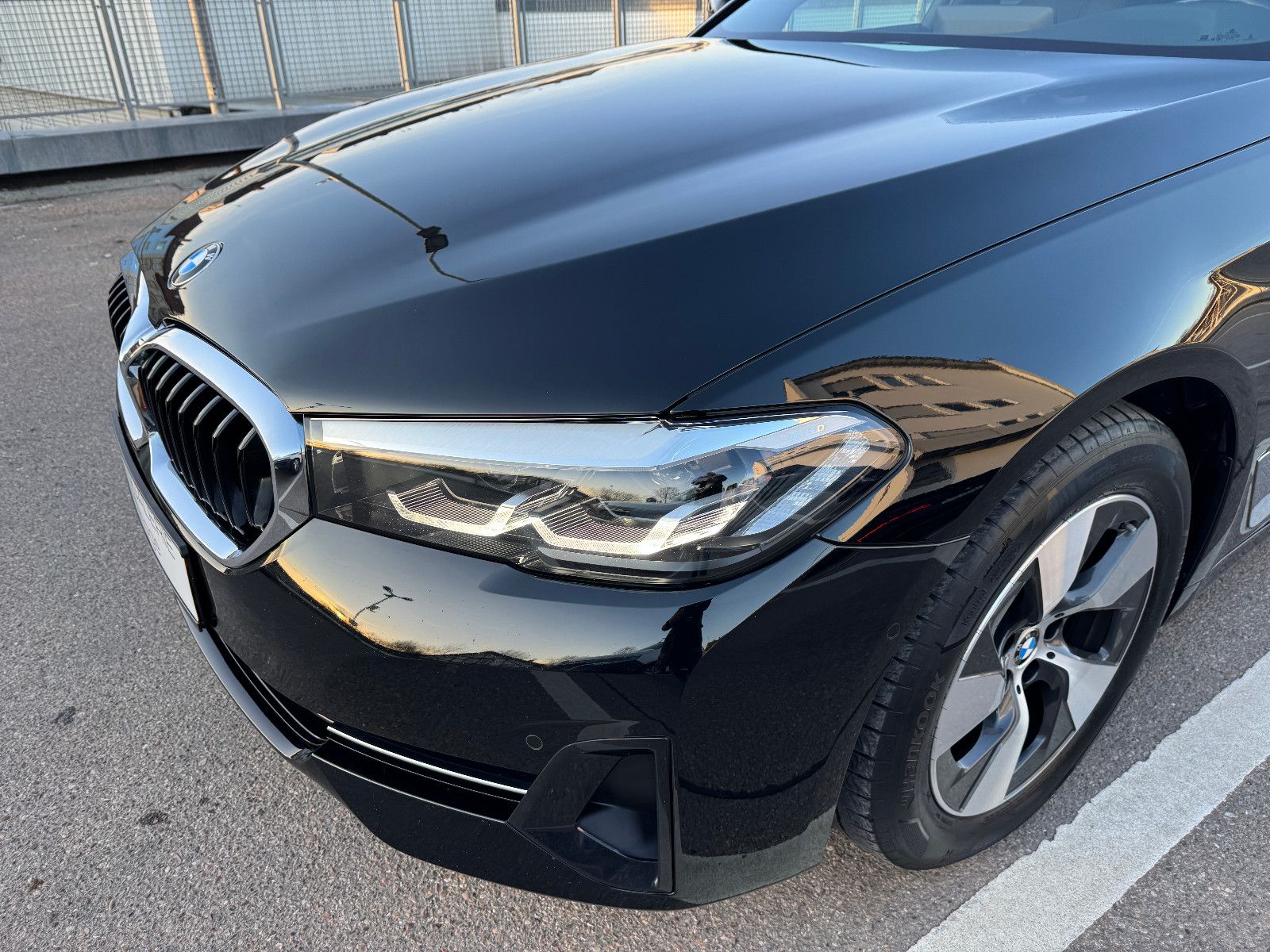 BMW 520 d Aut. AHK/LEDER/LED/NAVI/KAMERA/ALU foto 10