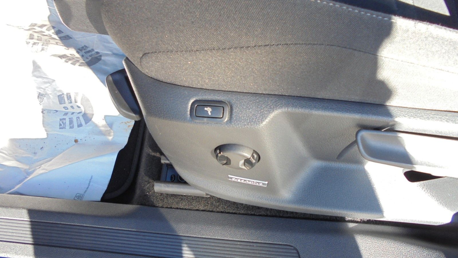 Volkswagen Touran 1,6TDi 6-Gang, Navi,Sitzheizung vorn,PDC foto 13