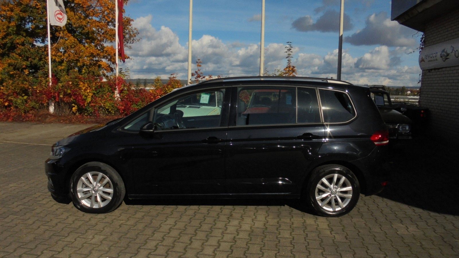 Volkswagen Touran 1,6TDi 6-Gang, Navi,Sitzheizung vorn,PDC foto 20