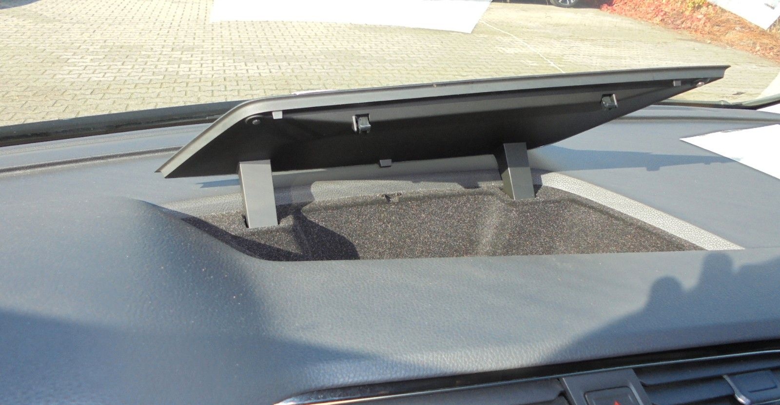 Volkswagen Touran 1,6TDi 6-Gang, Navi,Sitzheizung vorn,PDC foto 8