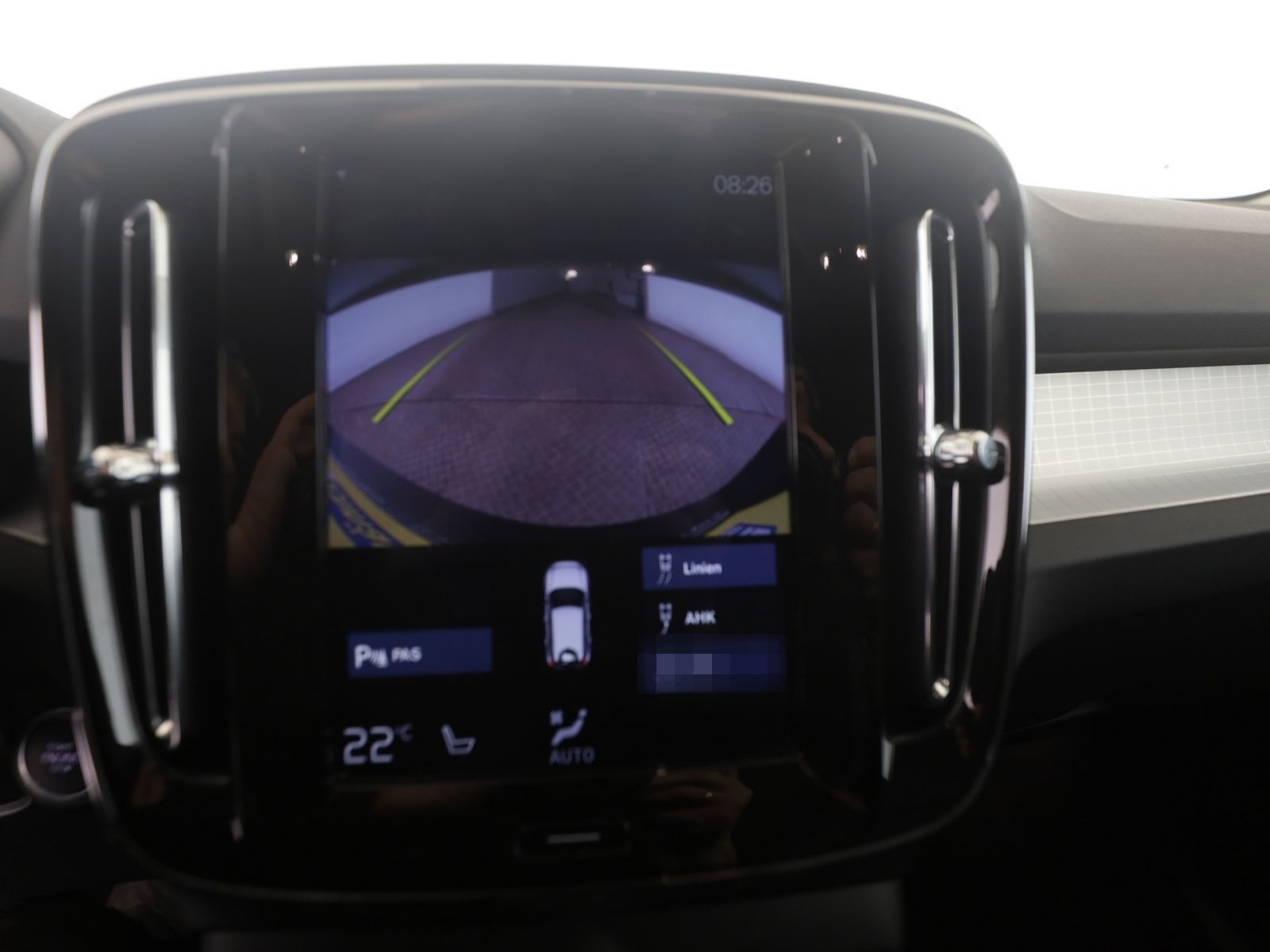 Volvo XC40 D3 Momentum Pro LED+RFK+SitzH+Navi+AppleCar foto 14