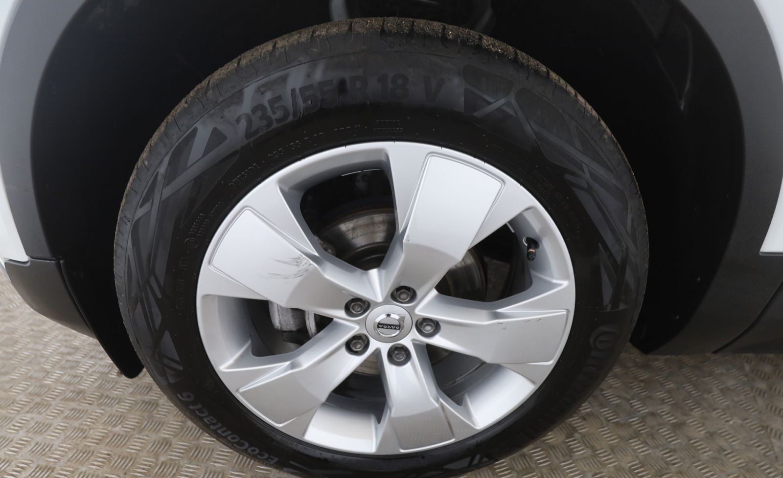 Volvo XC40 D3 Momentum Pro LED+RFK+SitzH+Navi+AppleCar foto 10