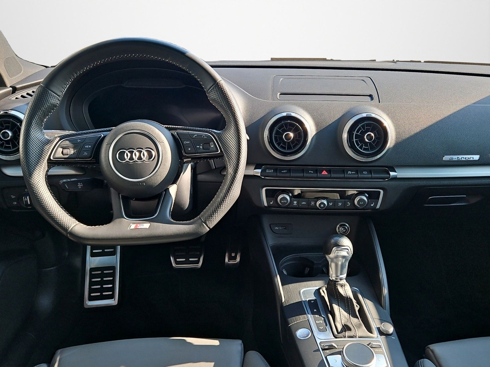 Audi A3 Sportback e-tron sport S-Line AHK Leder Top foto 13