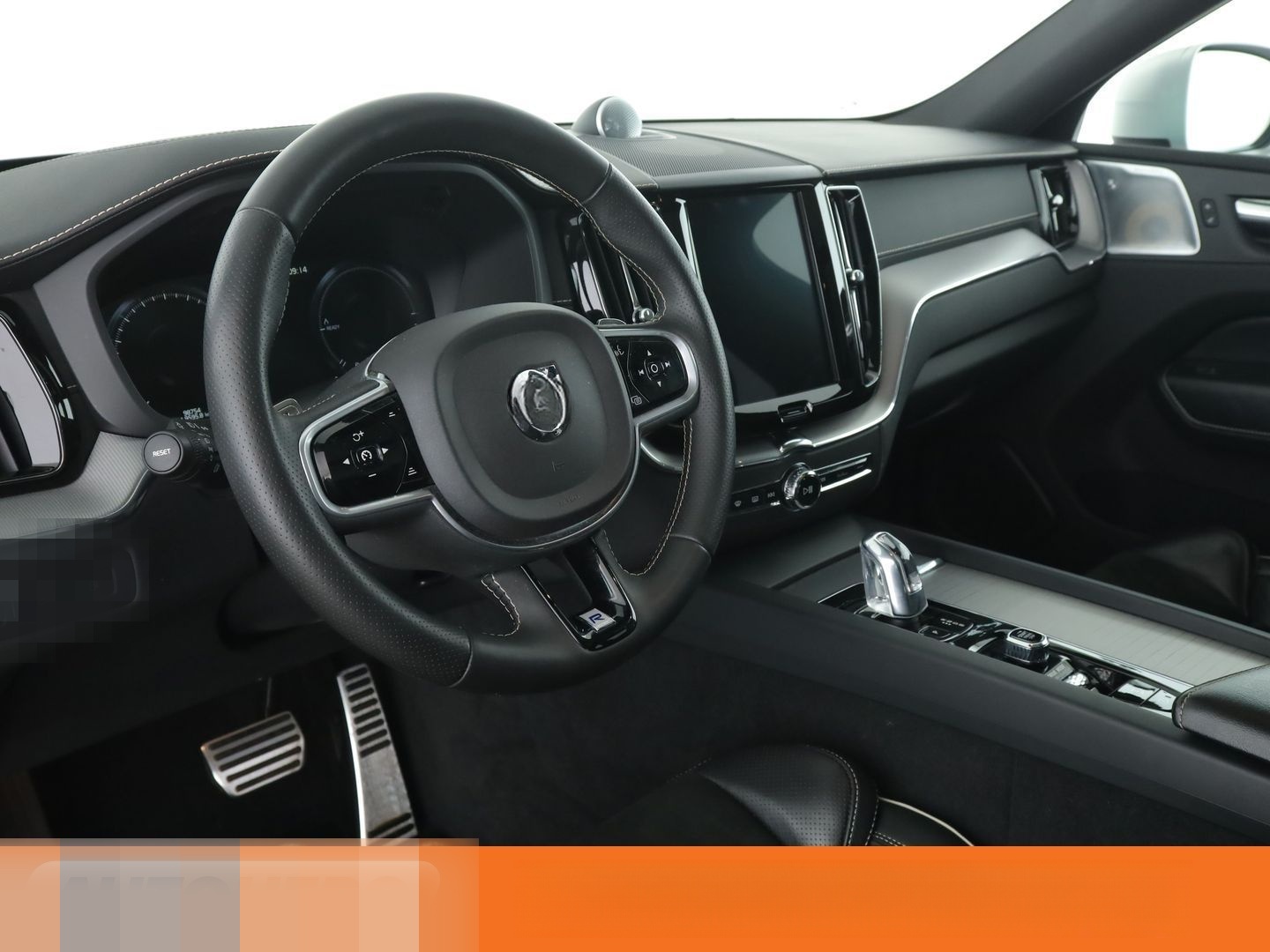 Volvo XC60 2.0 T6 Plug-in Hybrid R-Design AWD Aut.*LED foto 11