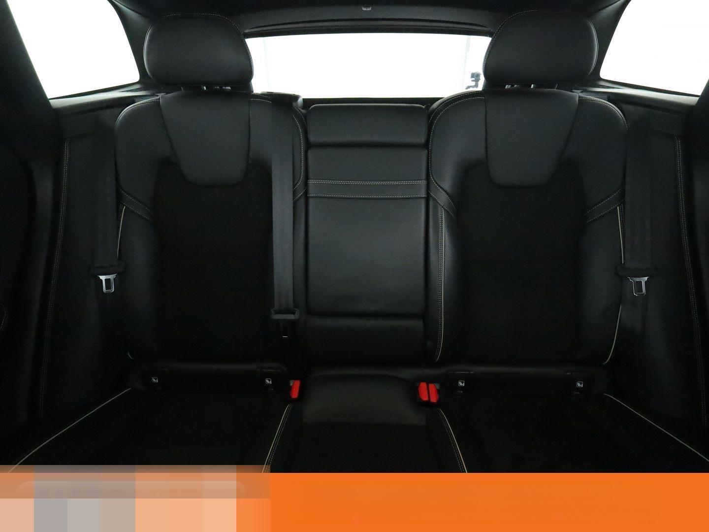 Volvo XC60 2.0 T6 Plug-in Hybrid R-Design AWD Aut.*LED foto 16