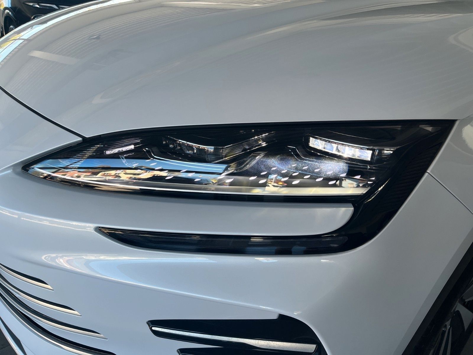 BYD SEAL U DM-i Design AWD /360°/HUD/SHZ/PANO-DA foto 21