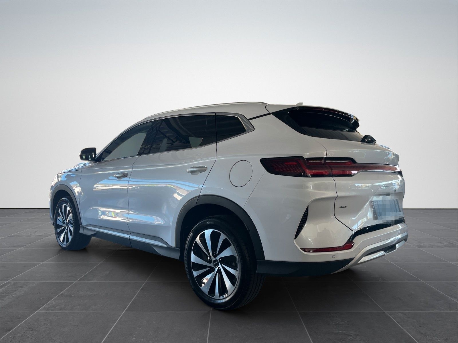 BYD SEAL U DM-i Design AWD /360°/HUD/SHZ/PANO-DA foto 5