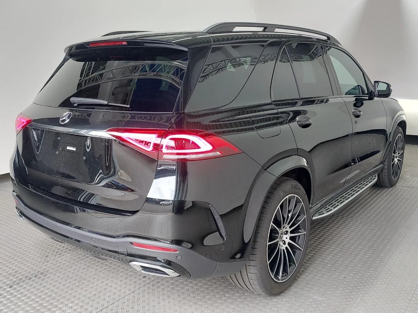 Mercedes-Benz GLE 300d 4M AMG Line LED PANO BURMESTER NIGHT foto 9
