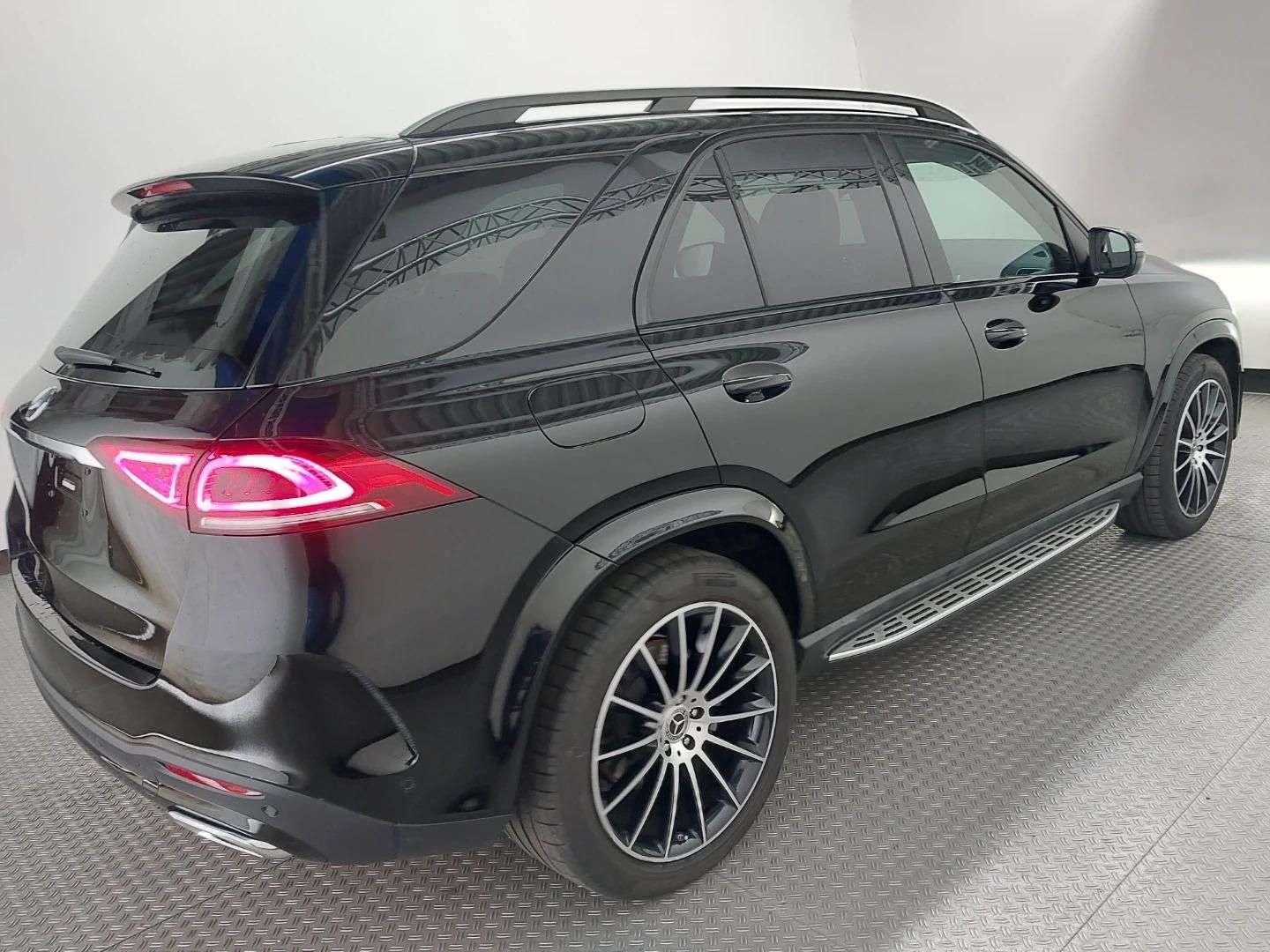 Mercedes-Benz GLE 300d 4M AMG Line LED PANO BURMESTER NIGHT foto 10