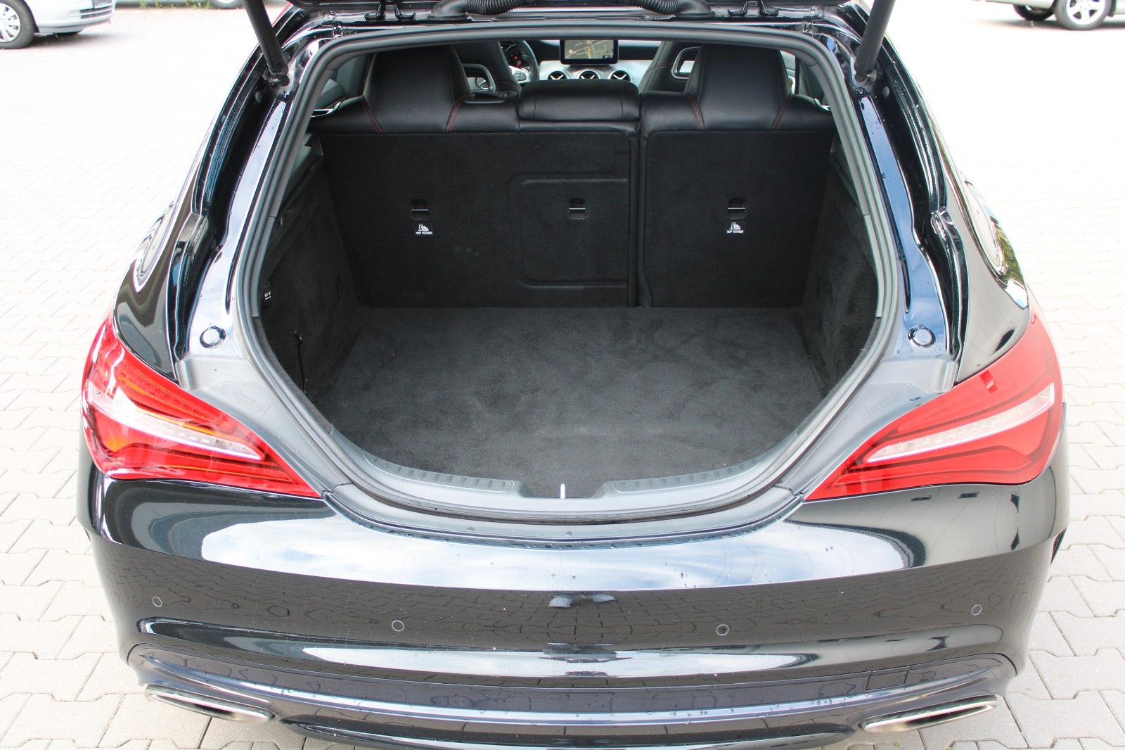 Mercedes-Benz CLA 250 Shooting Brake Exklusiv-Paket (AMG) foto 11