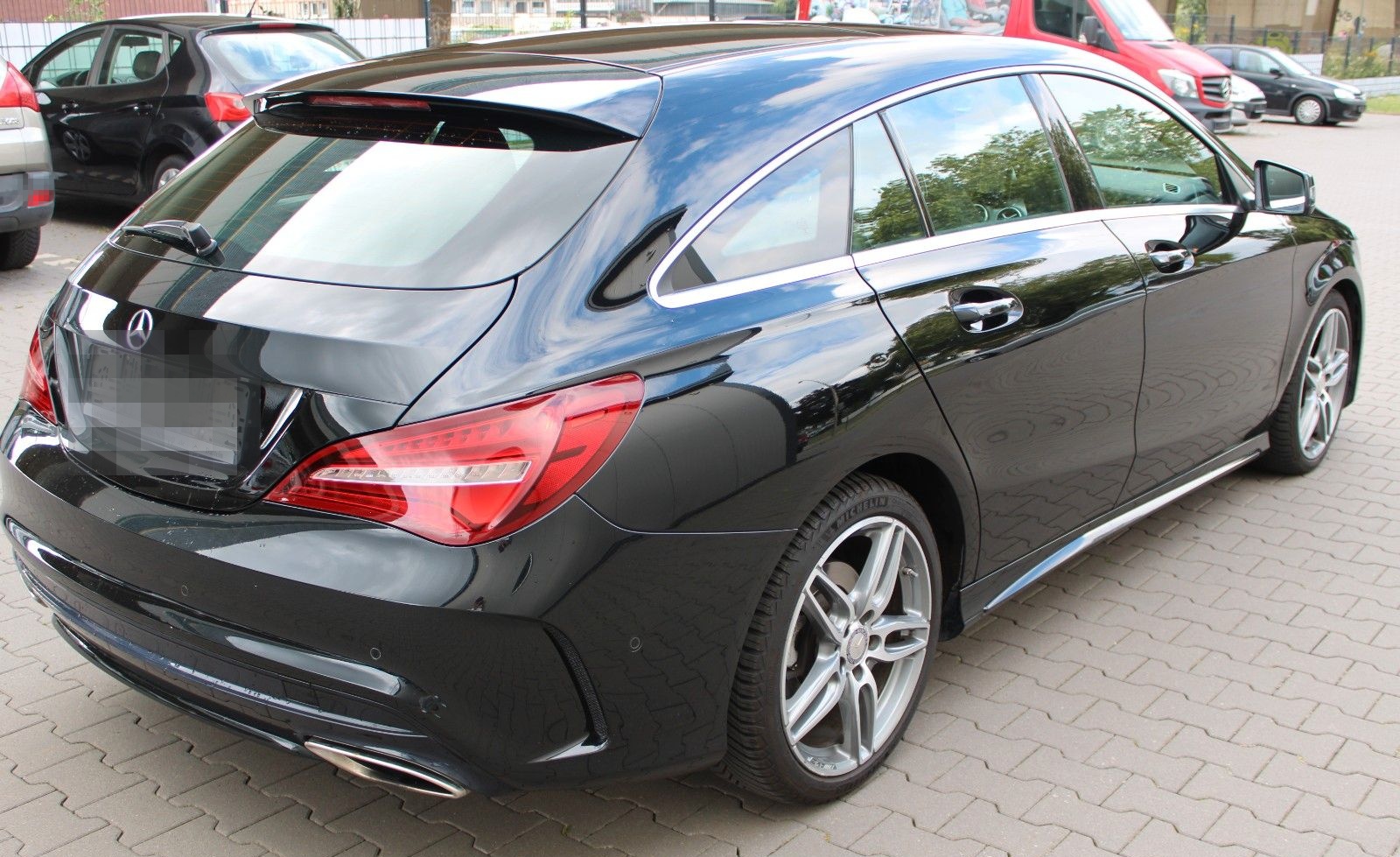 Mercedes-Benz CLA 250 Shooting Brake Exklusiv-Paket (AMG) foto 3
