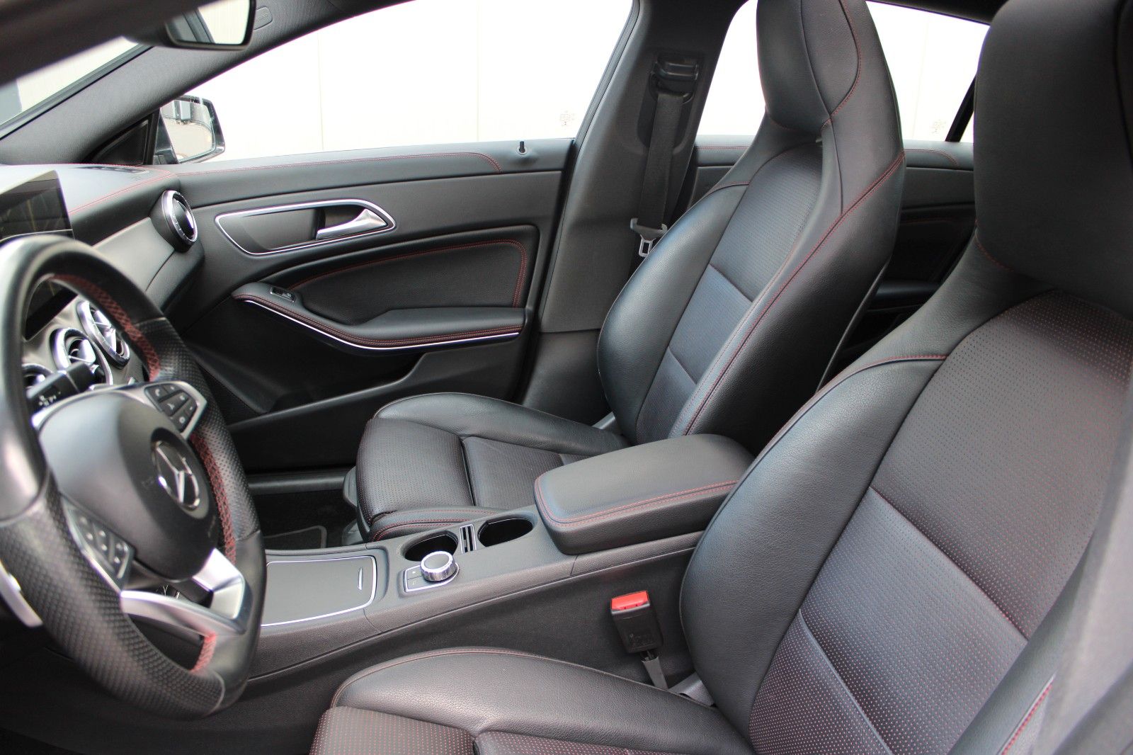 Mercedes-Benz CLA 250 Shooting Brake Exklusiv-Paket (AMG) foto 5