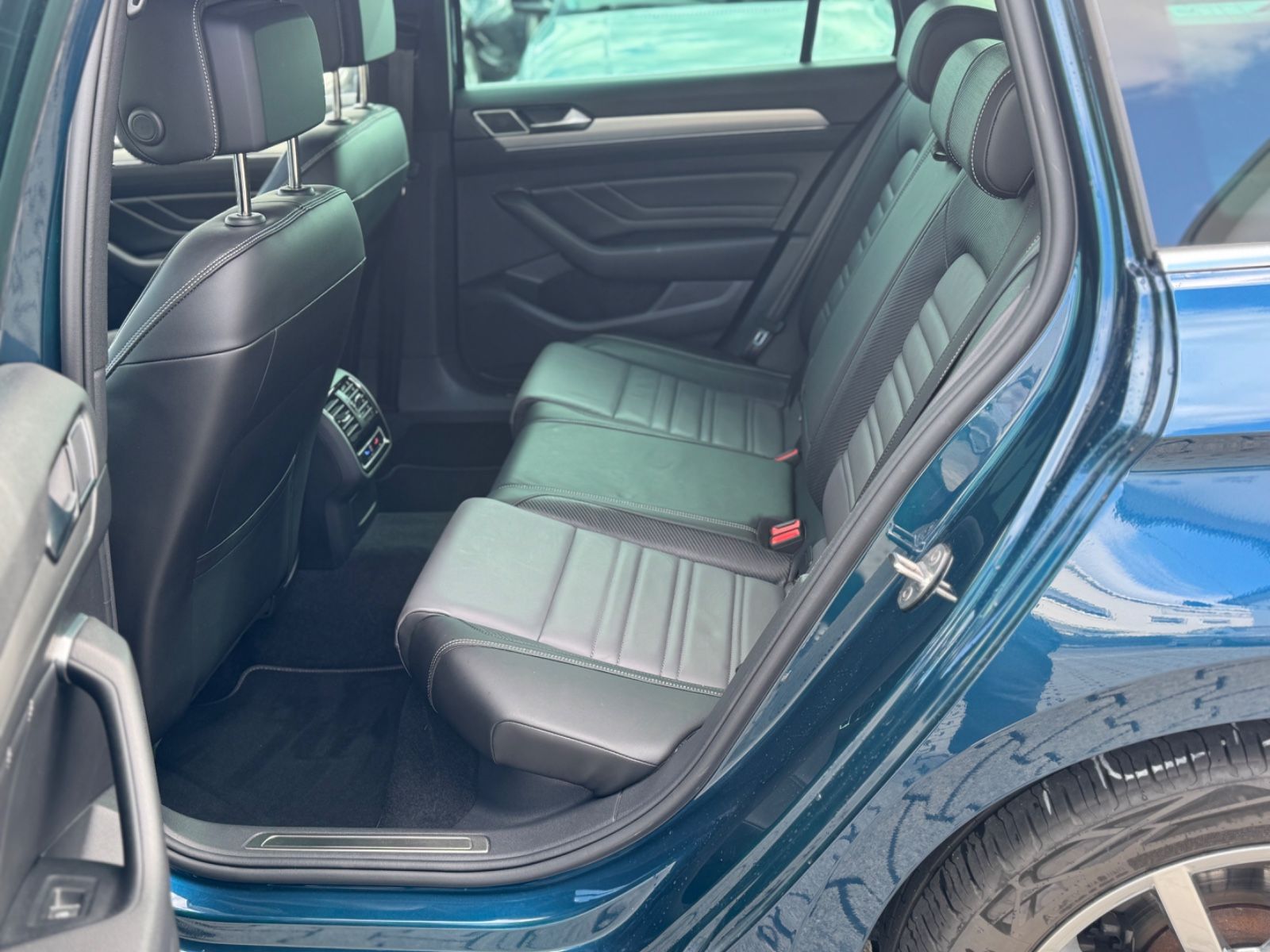 Volkswagen Passat*3xR-Line*Head-Up*Massage*Kamera*IQ foto 20