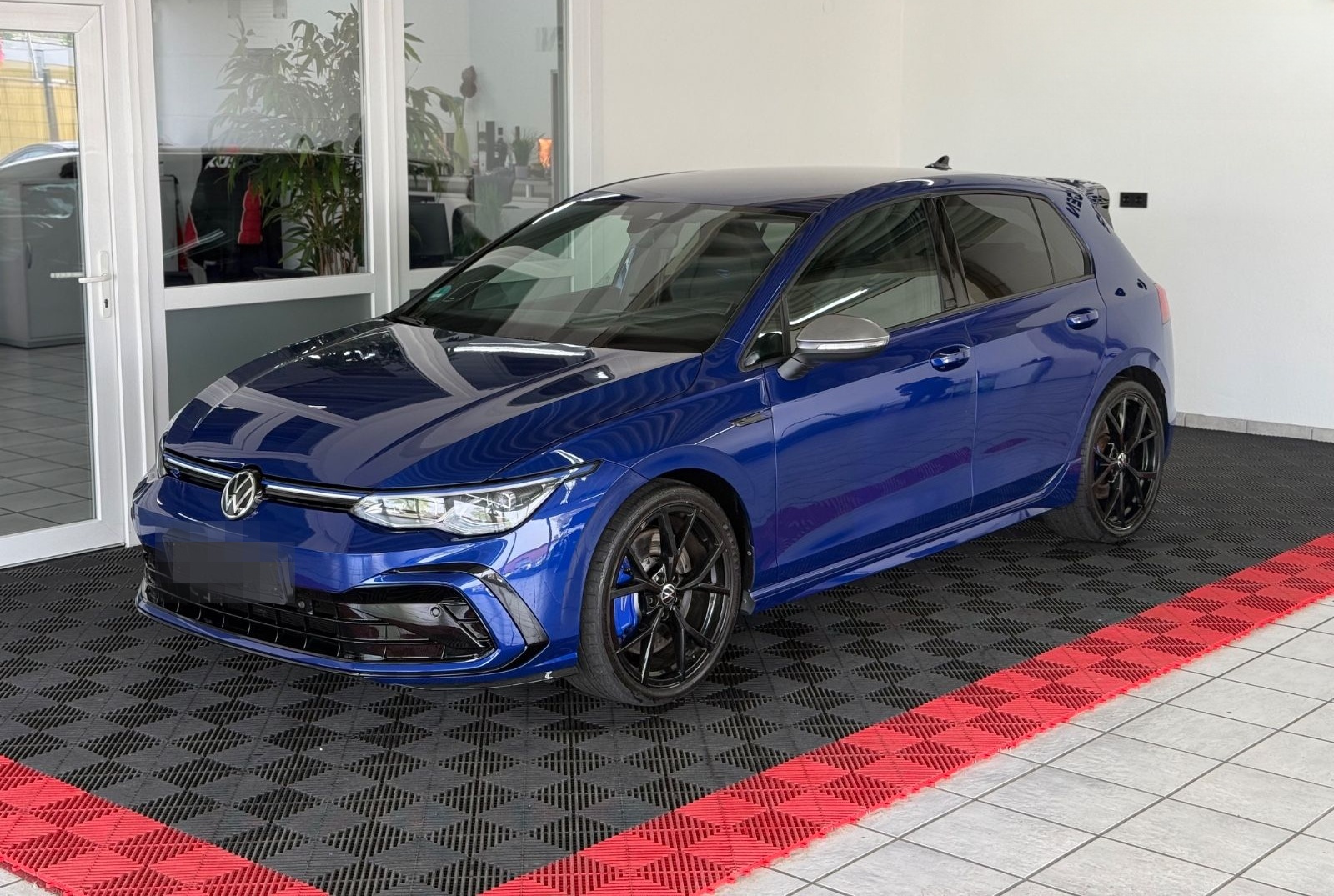 Volkswagen Golf VIII Lim. R 20 Years *R Performance* AKRA* foto 2