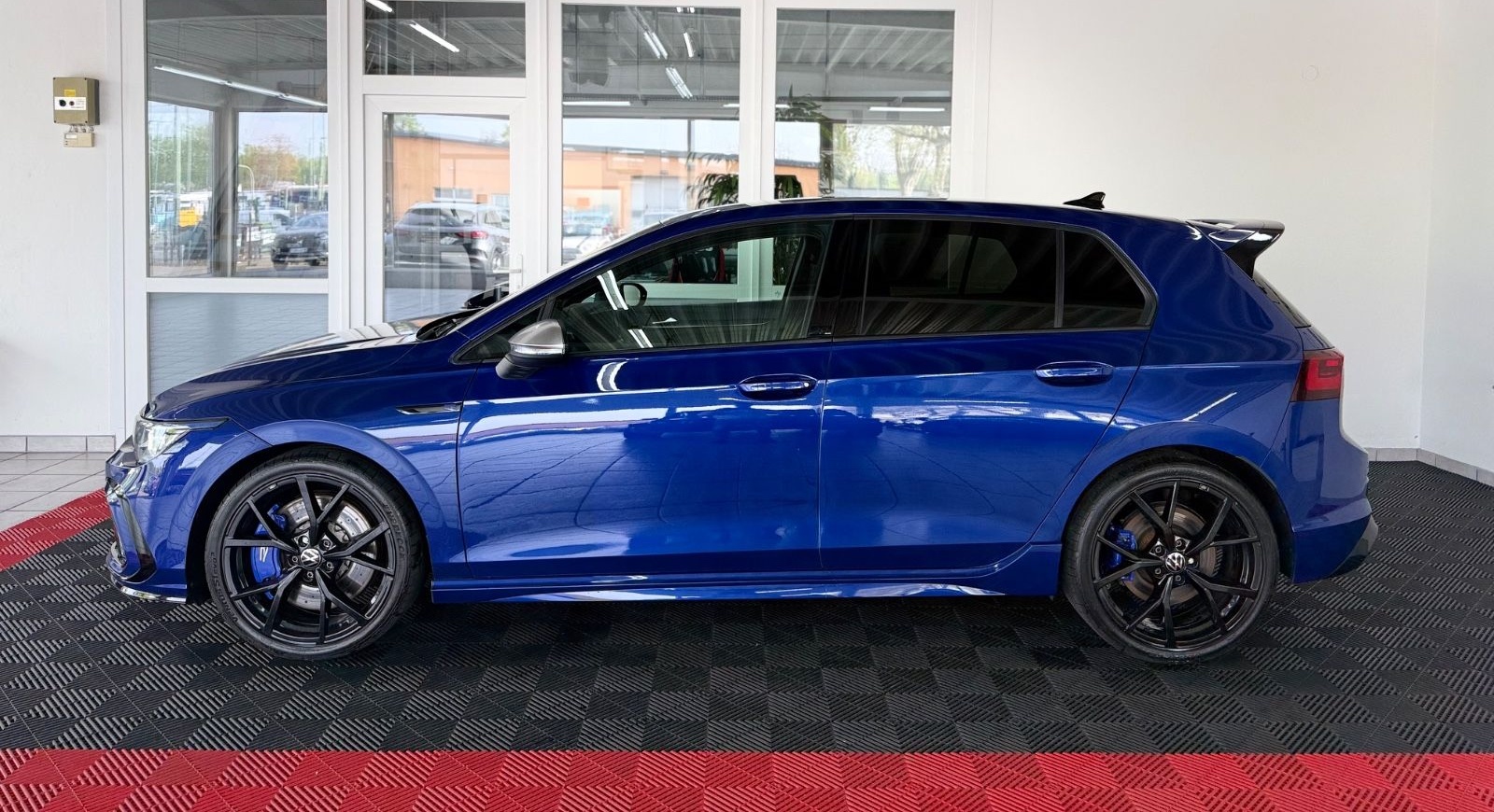 Volkswagen Golf VIII Lim. R 20 Years *R Performance* AKRA* foto 3