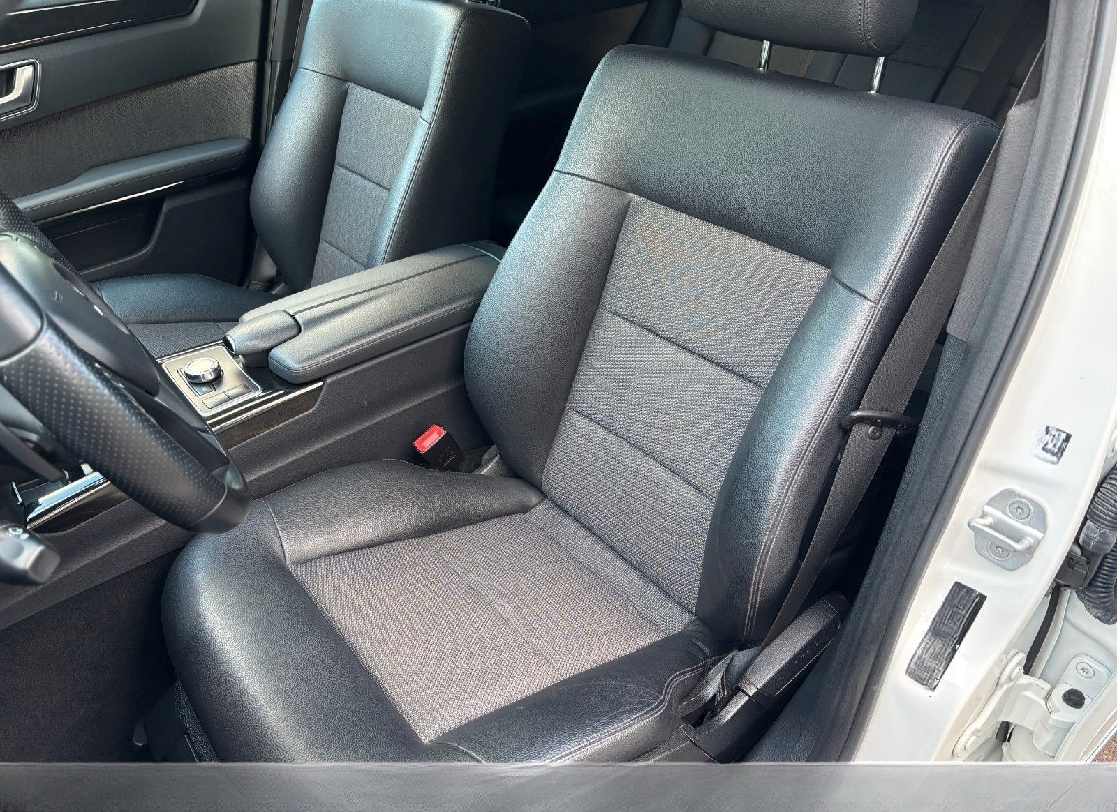 Mercedes-Benz E 220 CDI Avantgarde TOP-ZUSTAND HU/AU/INSP. neu foto 25