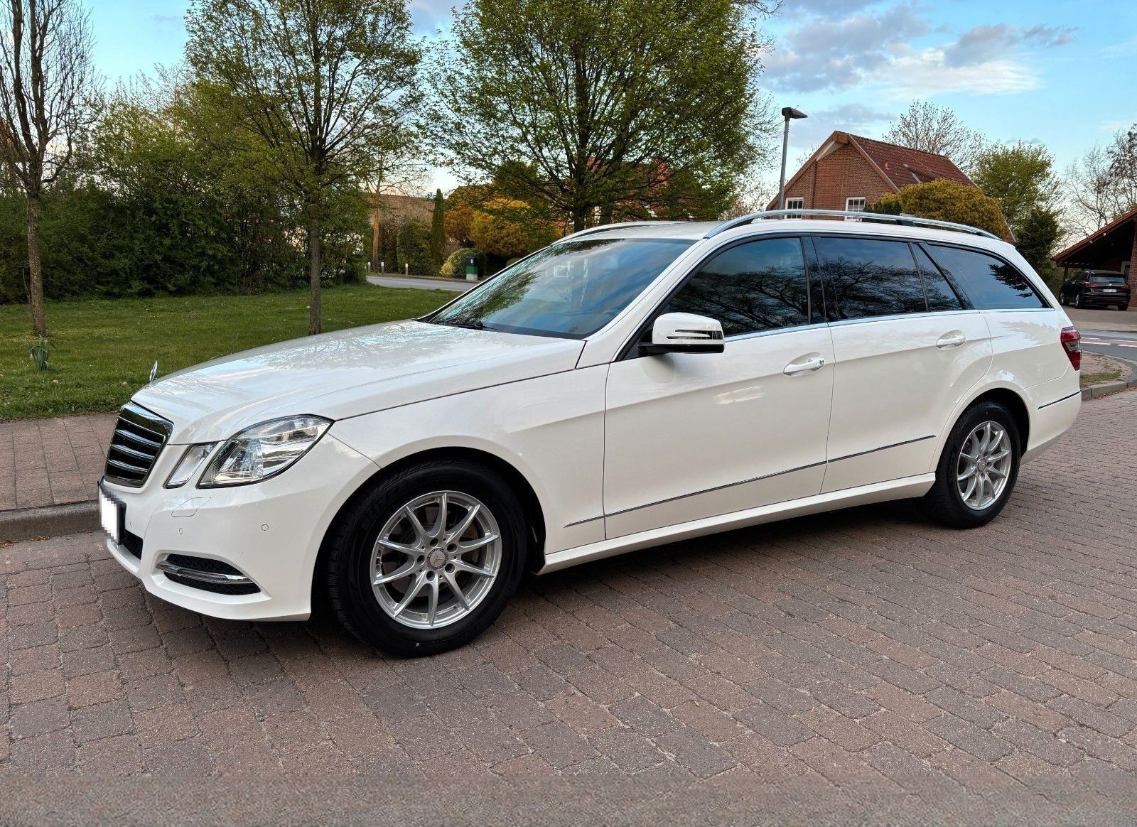 Mercedes-Benz E 220 CDI Avantgarde TOP-ZUSTAND HU/AU/INSP. neu foto 4