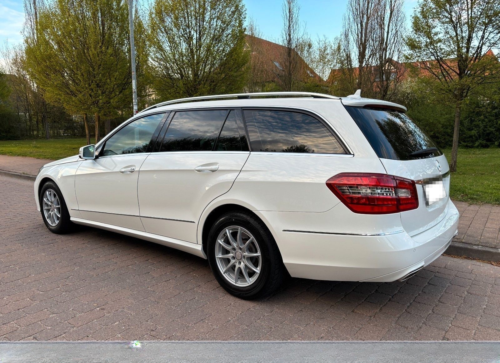 Mercedes-Benz E 220 CDI Avantgarde TOP-ZUSTAND HU/AU/INSP. neu foto 6