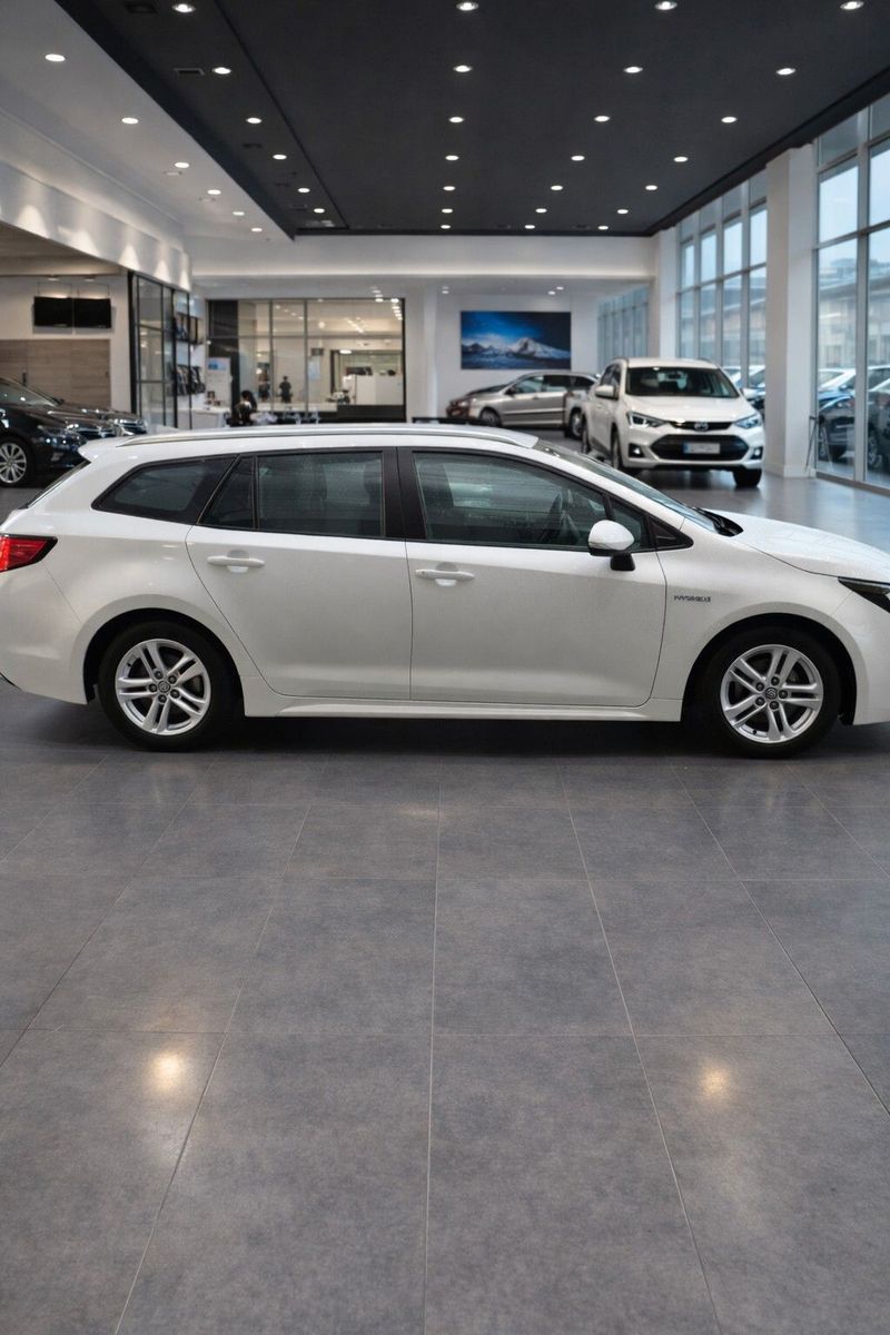Toyota Corolla Touring Sports 1.8 Hybrid Busines foto 4