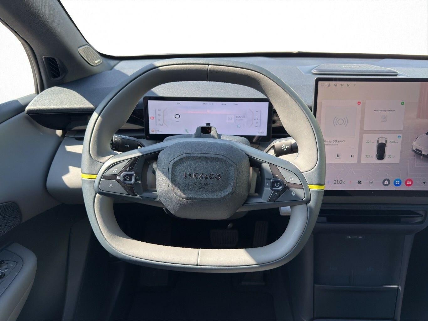Lynk&Co 02 More foto 13