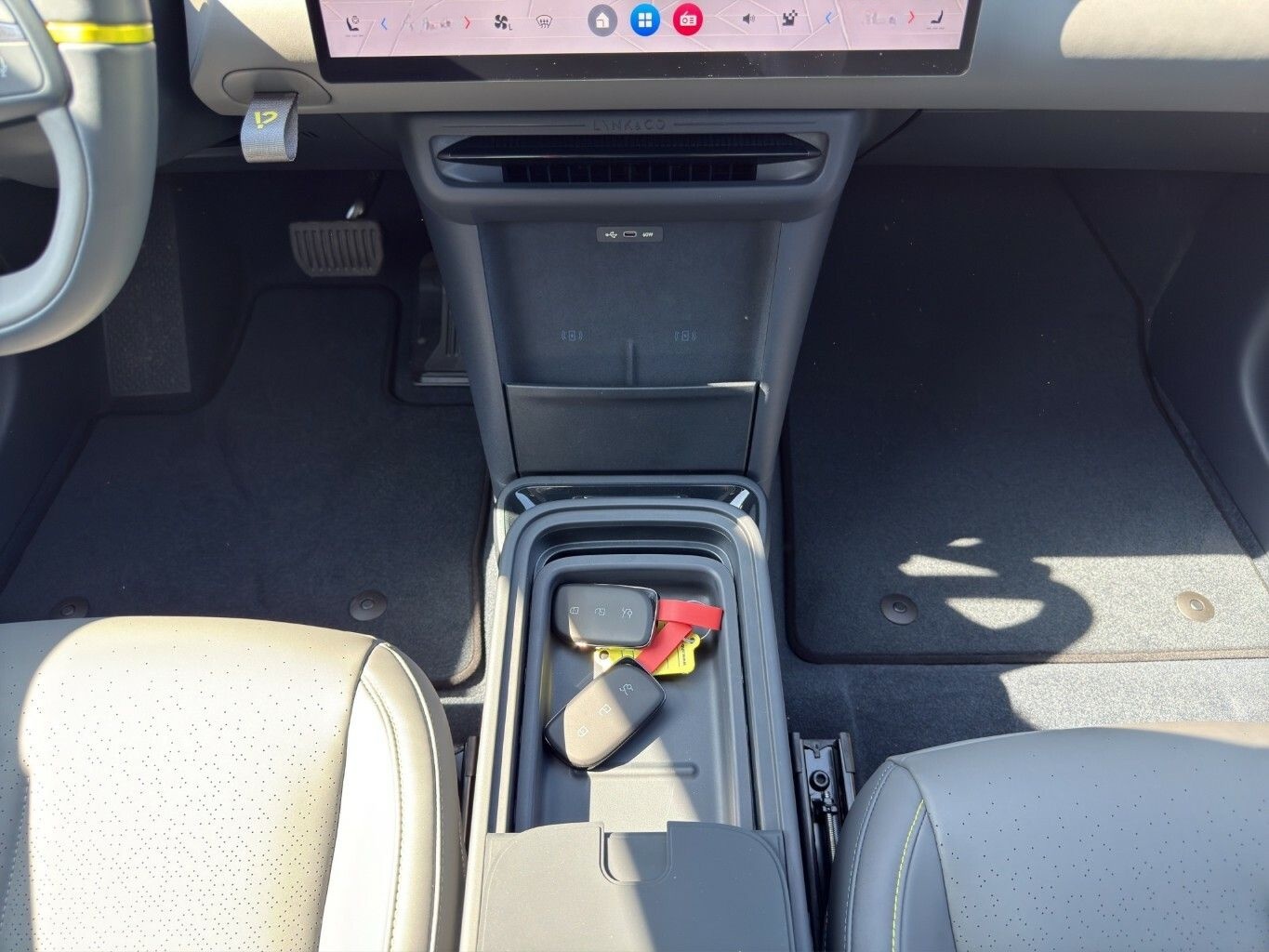 Lynk&Co 02 More foto 15