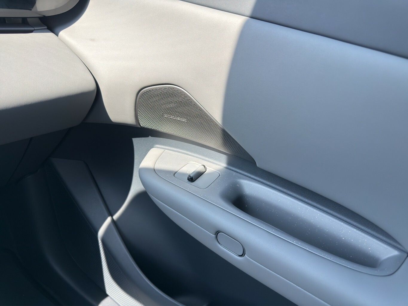 Lynk&Co 02 More foto 18