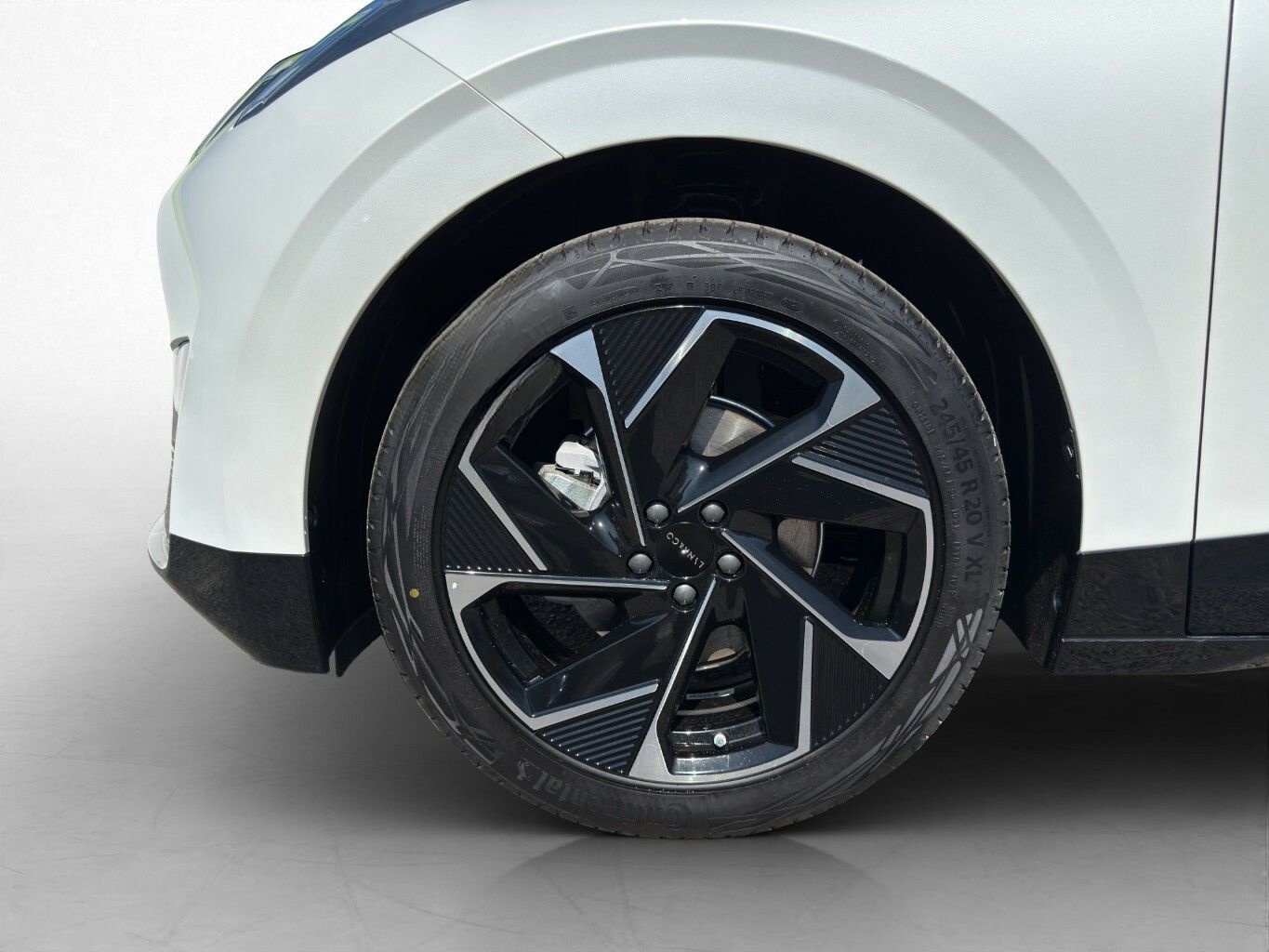 Lynk&Co 02 More foto 23