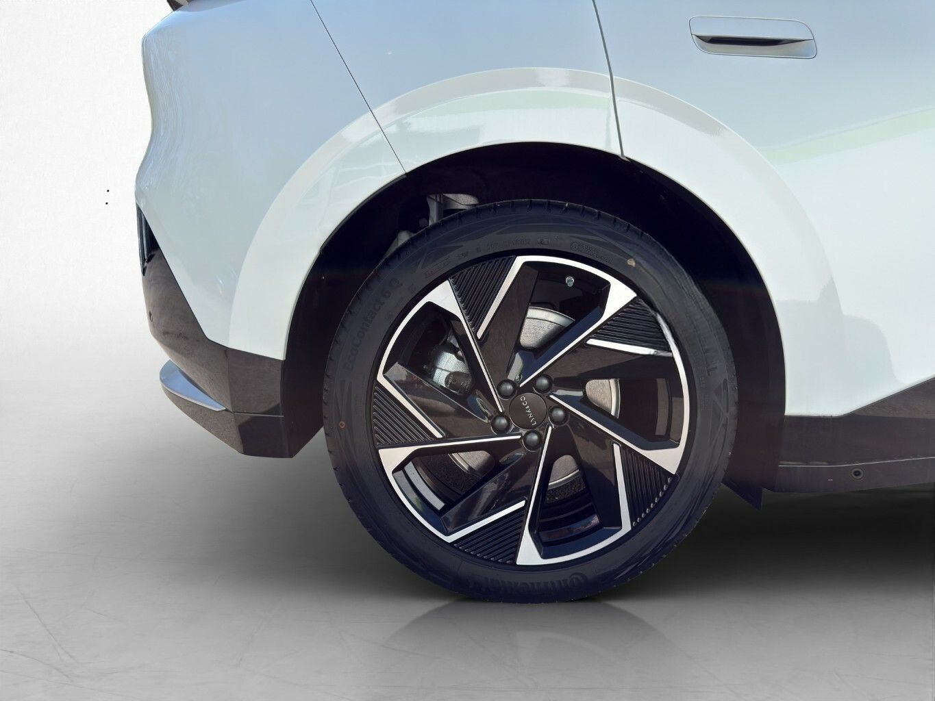 Lynk&Co 02 More foto 25